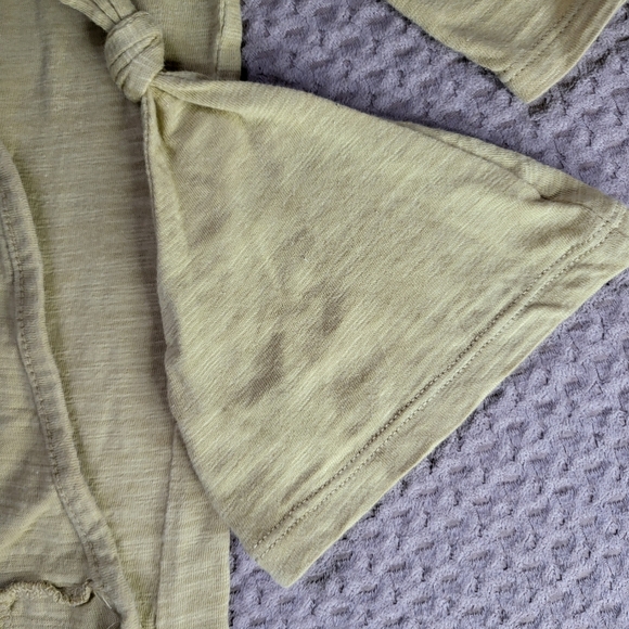 Newborn Baby Knotted Gown, Super Soft Silky Infant Long Sleeve Sleeper with hat - Picture 4 of 6